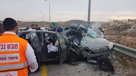مصرع 3 اشخاص جراء حادث سير غربي مدينة رام الله